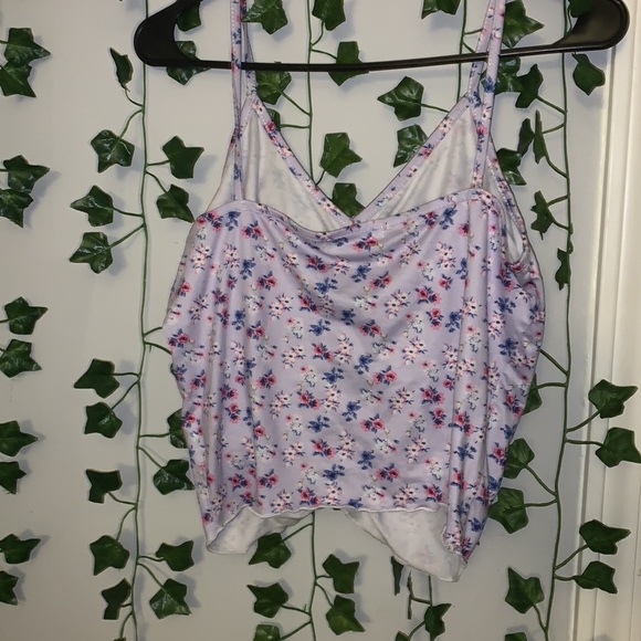 Floral Ruffled Top - Picture 2 of 2